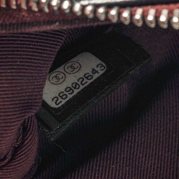 Chanel Black Lambskin Classic Zipped O Pouch - Picture 11 of 13